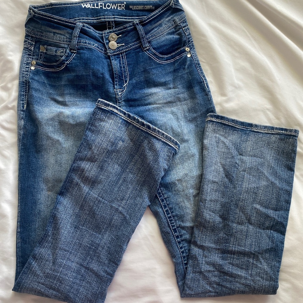 Blue-Navy Blue Wallflower Jeans Only worn afew times